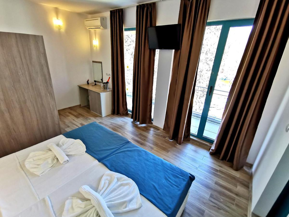 Hotel Largo Beach ซันนีบีช ภายนอก รูปภาพ