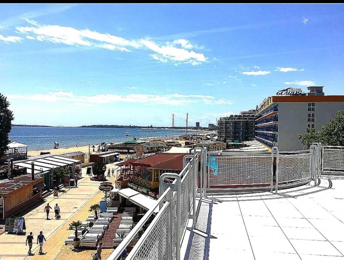 Hotel Largo Beach ซันนีบีช ภายนอก รูปภาพ